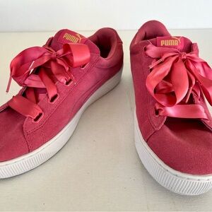 Puma Women's Pink Sneakers with Ribbon Laces